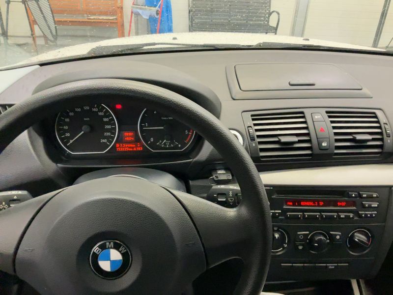 BMW 1er 116d 2011 – снимка 18
