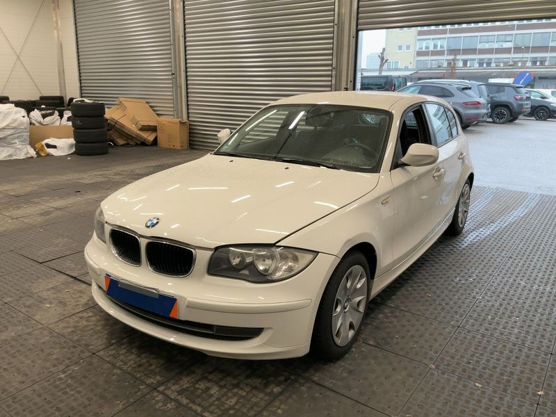 BMW 1er 116d 2011 – снимка 1