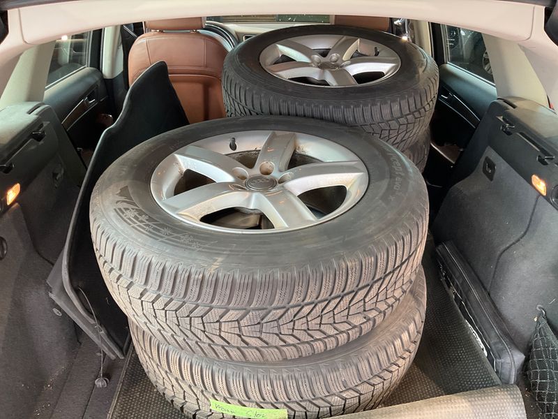 Audi Q5 2.0 TDI quattro 2012 – снимка 15