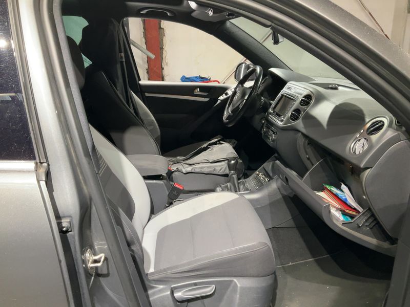 Volkswagen Tiguan 2.0 TDI Life BlueMotion Tech 2013 – снимка 17