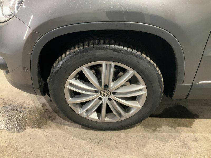 Volkswagen Tiguan 2.0 TDI Life BlueMotion Tech 2013 – снимка 3