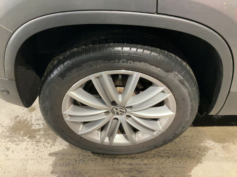 Volkswagen Tiguan 2.0 TDI Life BlueMotion Tech 2013 – снимка 9