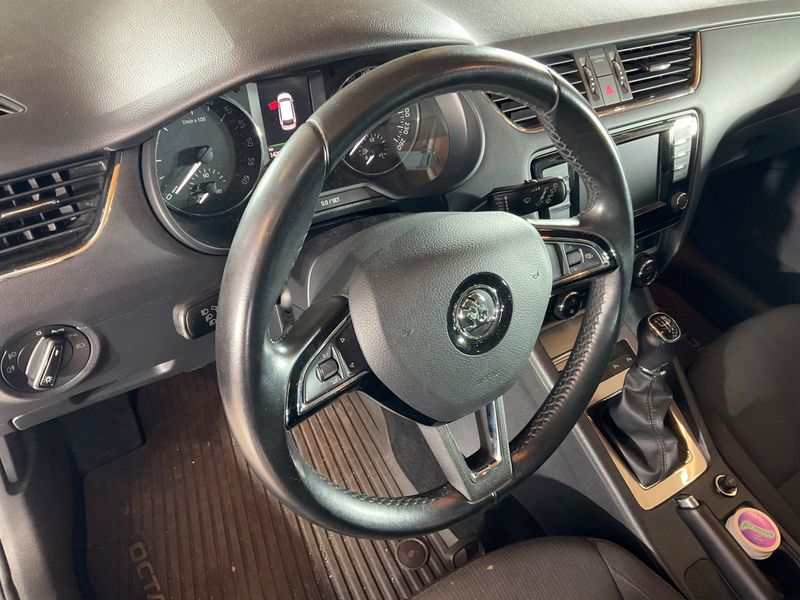 Skoda Octavia 1.6 TDI Style 2017 – снимка 32