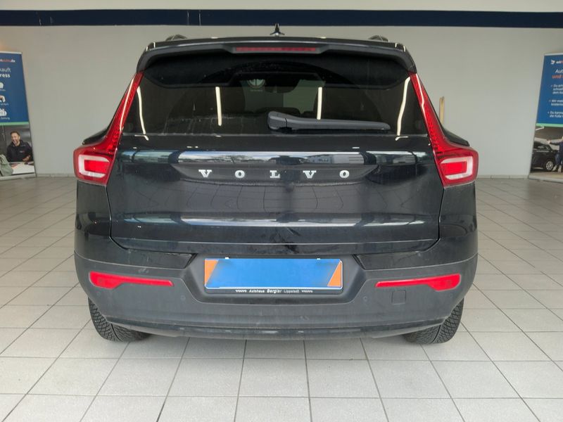 Volvo XC40 2.0 B5 Mild-Hybrid R-Design AWD 2021 – снимка 7