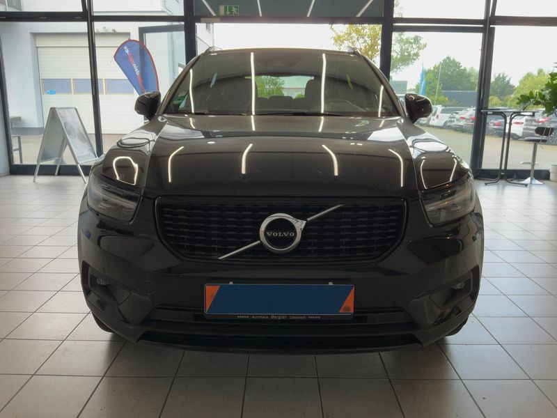 Volvo XC40 2.0 B5 Mild-Hybrid R-Design AWD 2021 – снимка 14