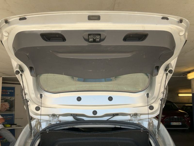 Renault Clio 1.5 dCi Energy Intens 2016 – снимка 15