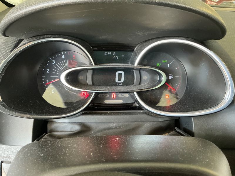 Renault Clio 1.5 dCi Energy Intens 2016 – снимка 18