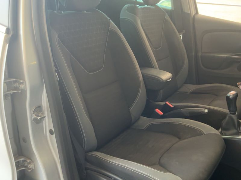 Renault Clio 1.5 dCi Energy Intens 2016 – снимка 16