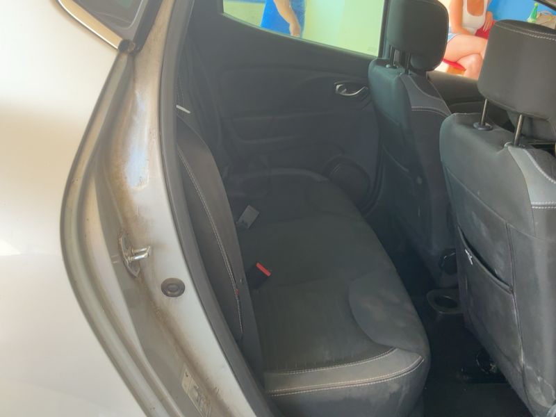 Renault Clio 1.5 dCi Energy Intens 2016 – снимка 19