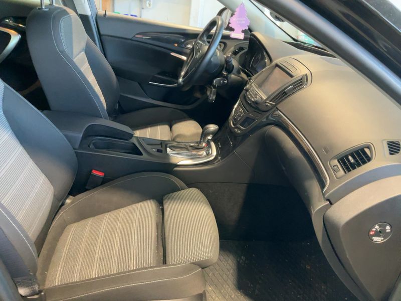Opel Insignia Sports Tourer 1.6 CDTI DPF Innovation 2016 – снимка 17