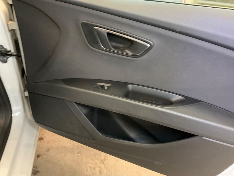 Seat Leon 1.4 TSI Style 2014 – снимка 33
