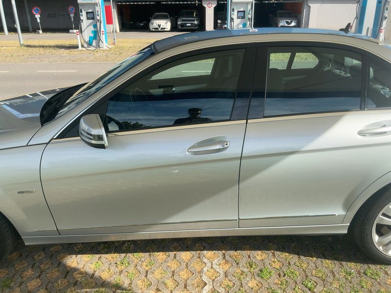 Mercedes-Benz C-Klasse C 250 CDI 4Matic BlueEfficiency Avantgarde 2011 – снимка 4