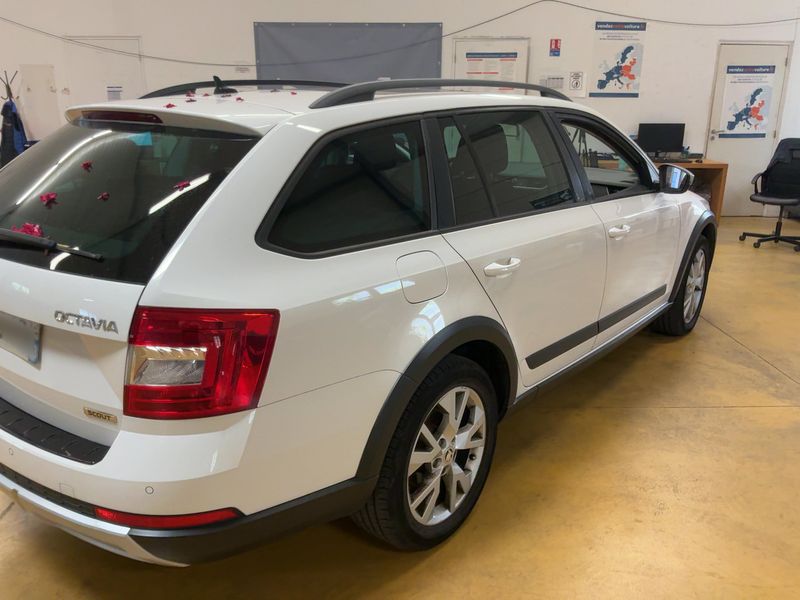Skoda Octavia 2.0 TDI Scout 4x4 2016 – снимка 8