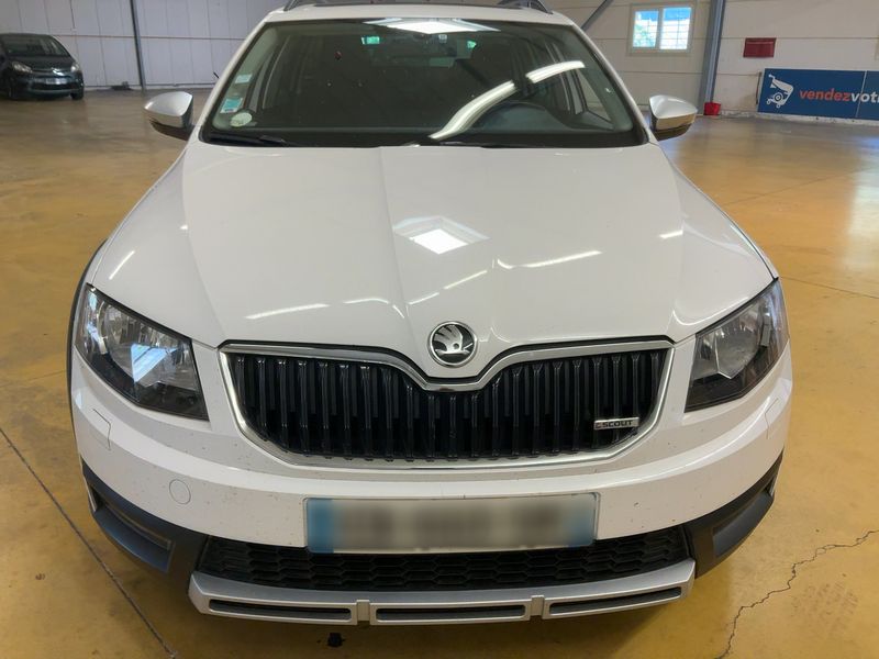 Skoda Octavia 2.0 TDI Scout 4x4 2016 – снимка 14
