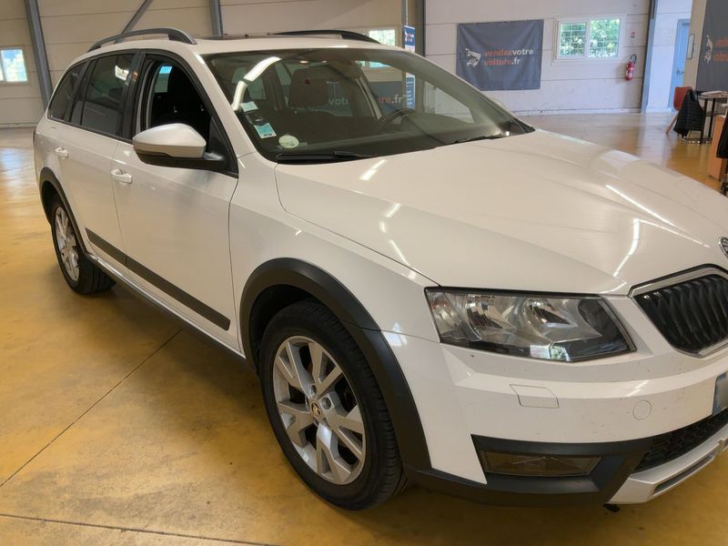 Skoda Octavia 2.0 TDI Scout 4x4 2016 – снимка 12