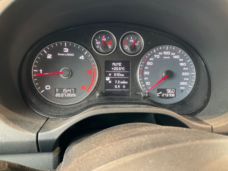Audi A3 Sportback 1.6 TDI Ambiente 2011 – снимка 4