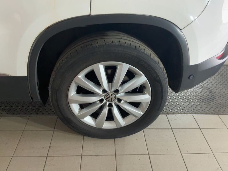 Volkswagen Tiguan 2.0 TDI Sky 4Motion BlueMotion Tech 2014 – снимка 5