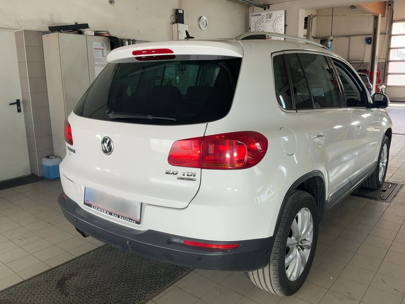 Volkswagen Tiguan 2.0 TDI Sky 4Motion BlueMotion Tech 2014 – снимка на щета 8