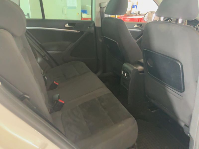 Volkswagen Tiguan 2.0 TDI Sky 4Motion BlueMotion Tech 2014 – снимка 20
