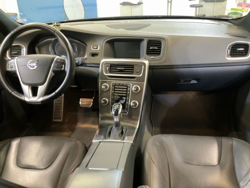 Volvo S60 Cross Country 2.0 D4 Summum 2015 – снимка 17