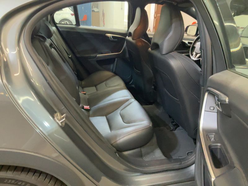 Volvo S60 Cross Country 2.0 D4 Summum 2015 – снимка 19