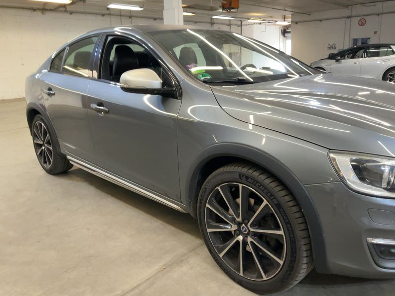 Volvo S60 Cross Country 2.0 D4 Summum 2015 – снимка 12
