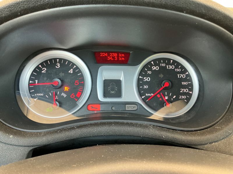 Renault Clio 1.5 dCi Dynamique 2011 – снимка 4
