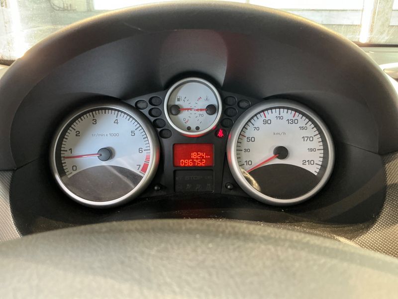 Peugeot 206+ 1.4 Basis 2009 – снимка 4