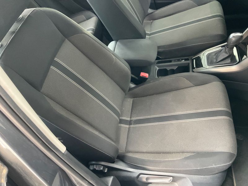 Volkswagen T-Roc 2.0 TDI Style 2021 – снимка 31