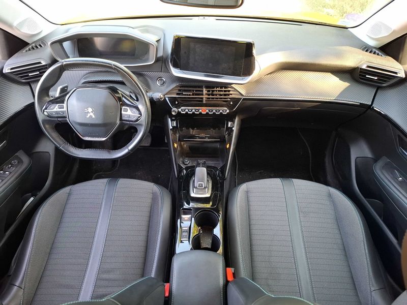 Peugeot 208 1.2 PureTech Allure 2020 – снимка 11