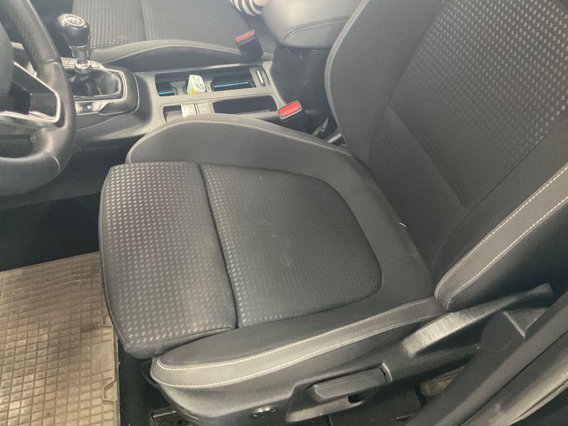 Ford Focus 1.0 EcoBoost Mild-Hybrid Cool&Connect 2020 – снимка 25