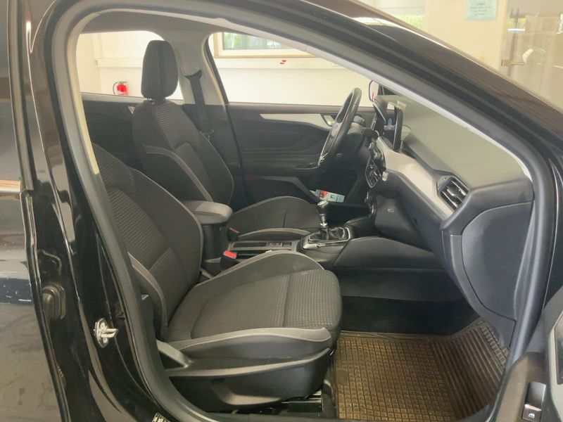 Ford Focus 1.0 EcoBoost Mild-Hybrid Cool&Connect 2020 – снимка 16