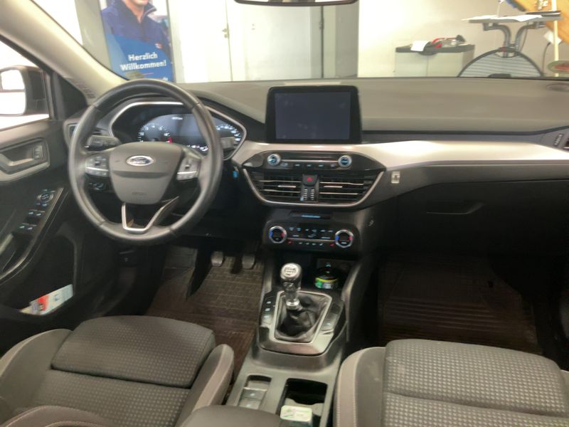 Ford Focus 1.0 EcoBoost Mild-Hybrid Cool&Connect 2020 – снимка 17