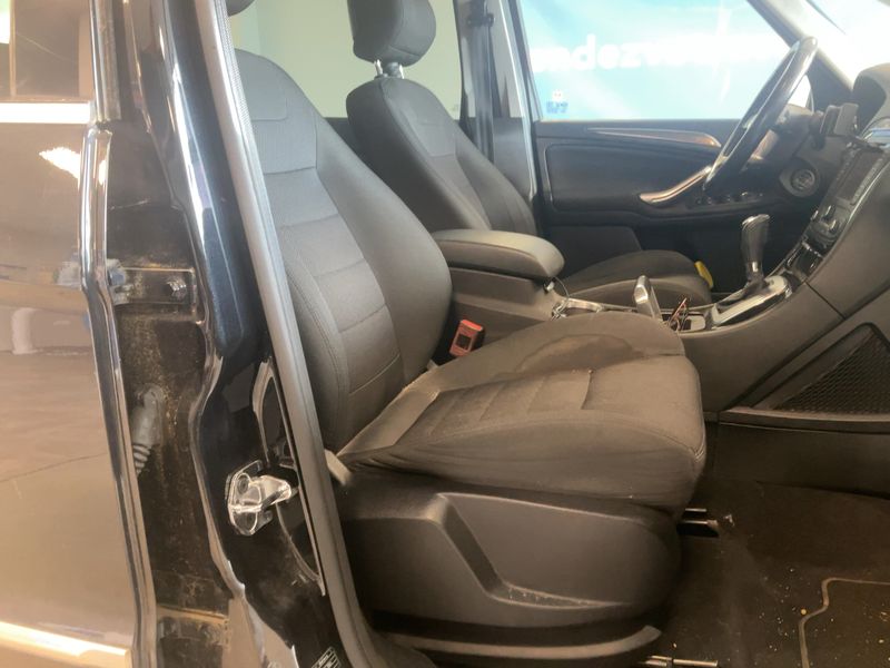 Ford Galaxy 2.0 TDCi Titanium 2013 – снимка 16