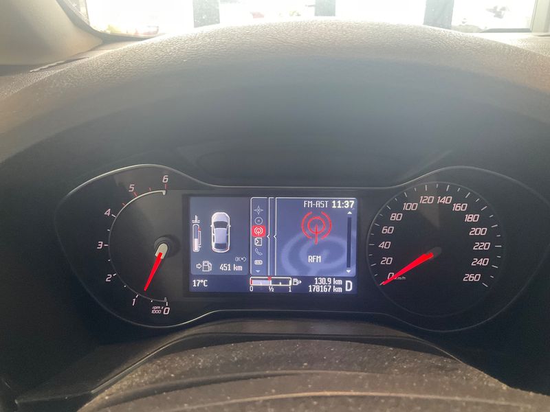 Ford Galaxy 2.0 TDCi Titanium 2013 – снимка 18
