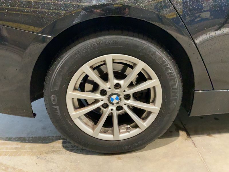 BMW 3er 318i 2018 – снимка 9
