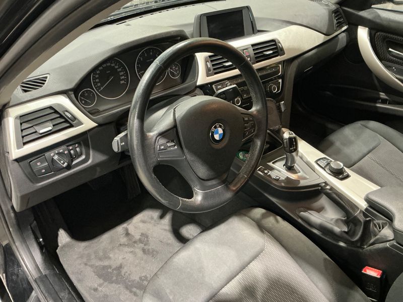 BMW 3er 318i 2018 – снимка 22