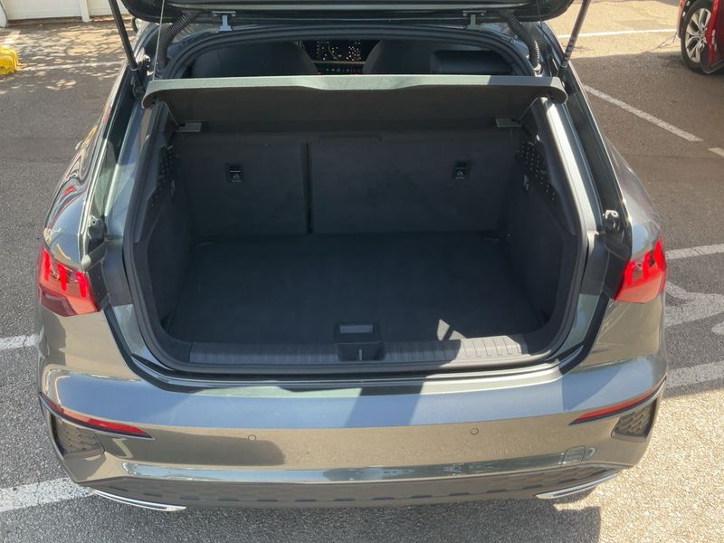 Audi A3 Sportback 35 TFSI Mild-Hybrid S line 2024 – снимка 15