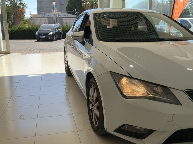 Seat Leon 1.6 TDI Reference Plus 2014 – снимка 12