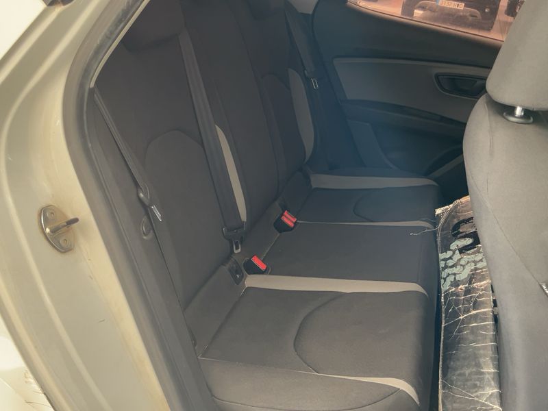 Seat Leon 1.6 TDI Reference Plus 2014 – снимка 19