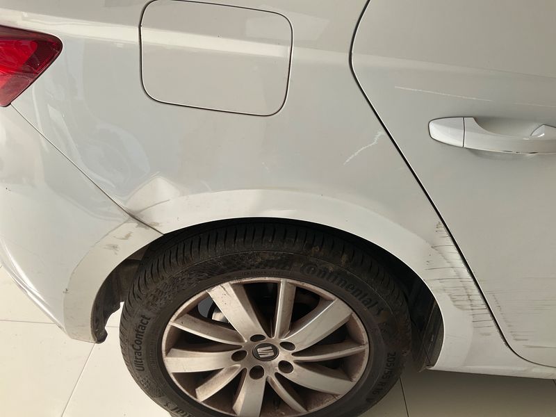 Seat Leon 1.6 TDI Reference Plus 2014 – снимка 22
