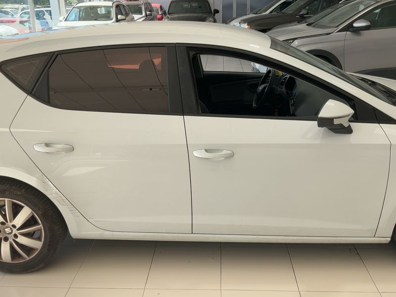 Seat Leon 1.6 TDI Reference Plus 2014 – снимка 10