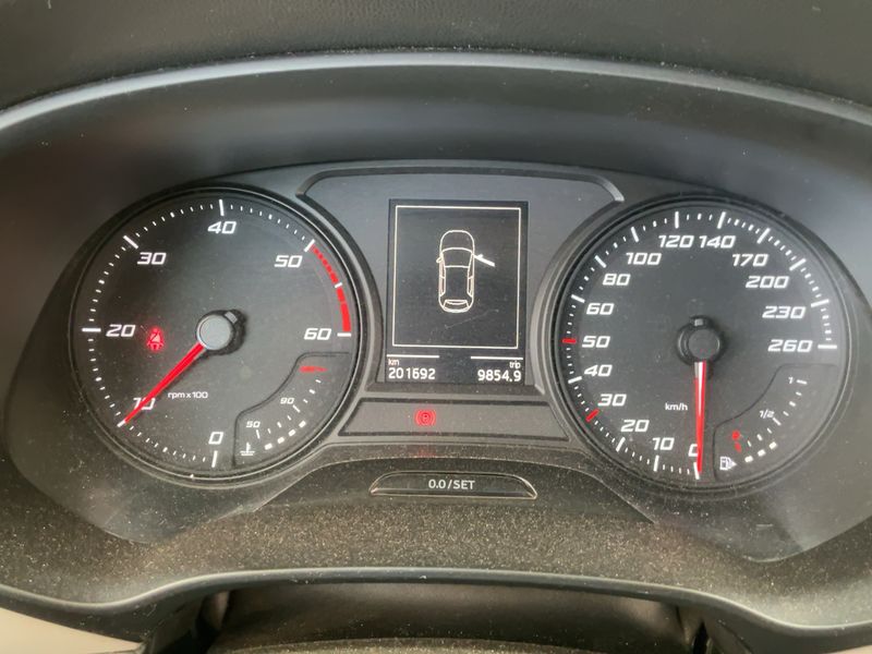Seat Leon 1.6 TDI Reference Plus 2014 – снимка 18