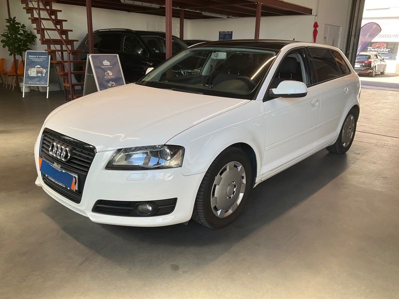 Audi A3 Sportback 2.0 TDI Ambition 2010 – снимка 1