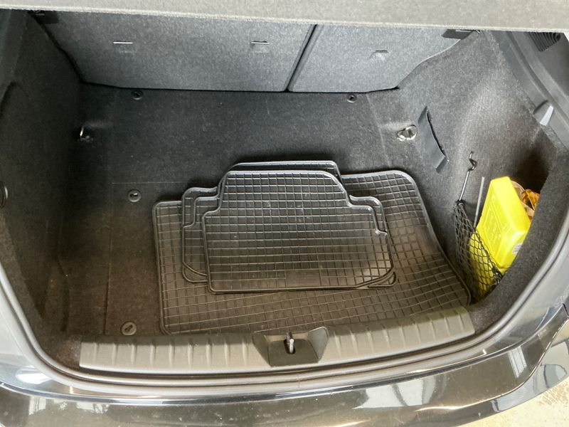 BMW 1er 118i 2011 – снимка 26