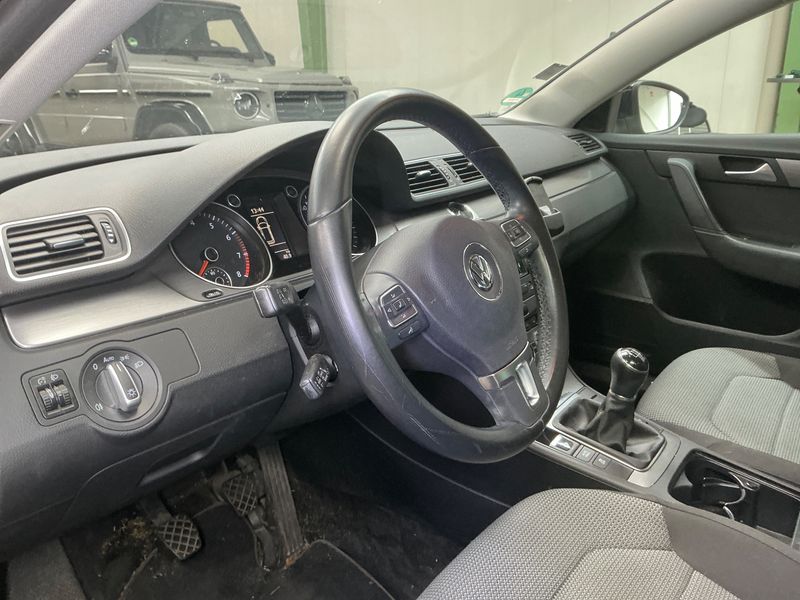 Volkswagen Passat 1.4 TSI Comfortline BlueMotion Tech 2014 – снимка 33