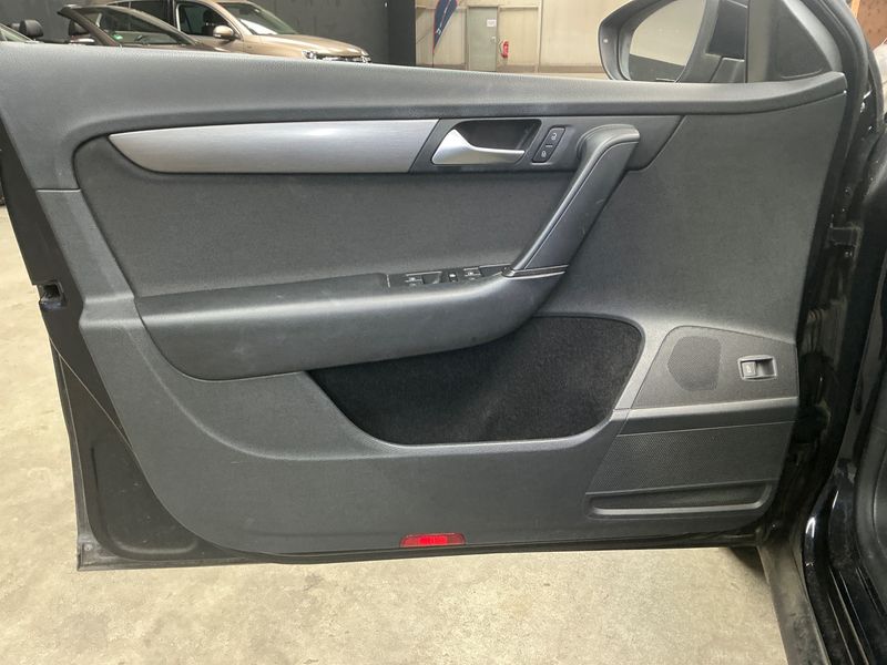 Volkswagen Passat 1.4 TSI Comfortline BlueMotion Tech 2014 – снимка 35
