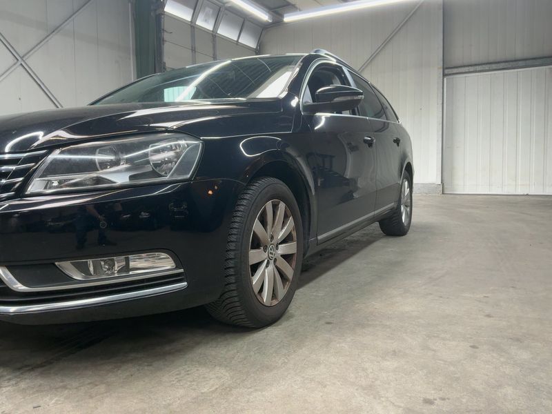 Volkswagen Passat 1.4 TSI Comfortline BlueMotion Tech 2014 – снимка 2