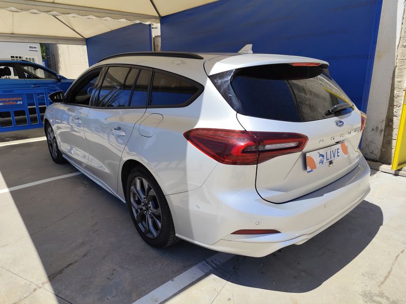 Ford Focus 1.0 EcoBoost Mild-Hybrid ST-Line 2024 – снимка 3