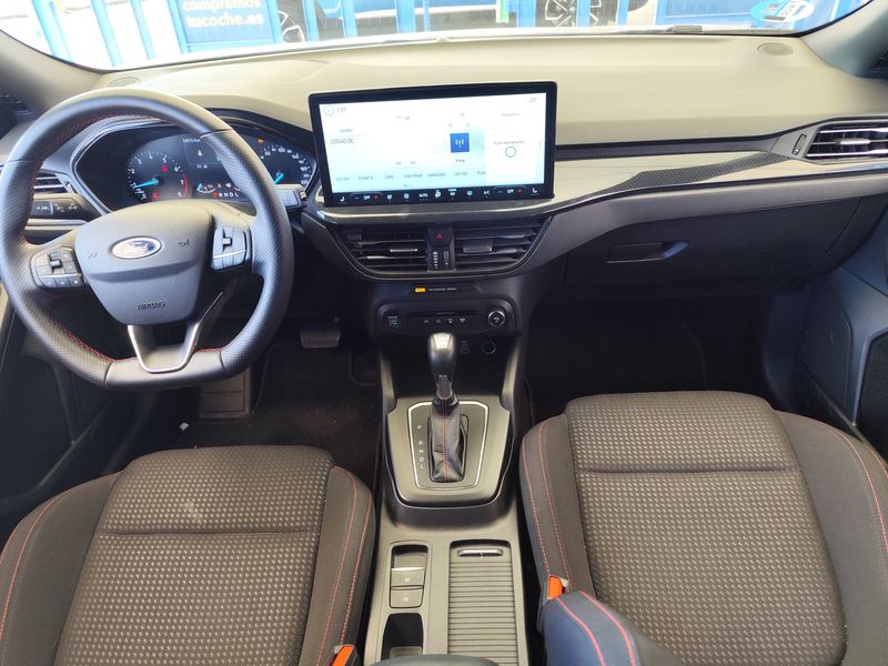 Ford Focus 1.0 EcoBoost Mild-Hybrid ST-Line 2024 – снимка 11